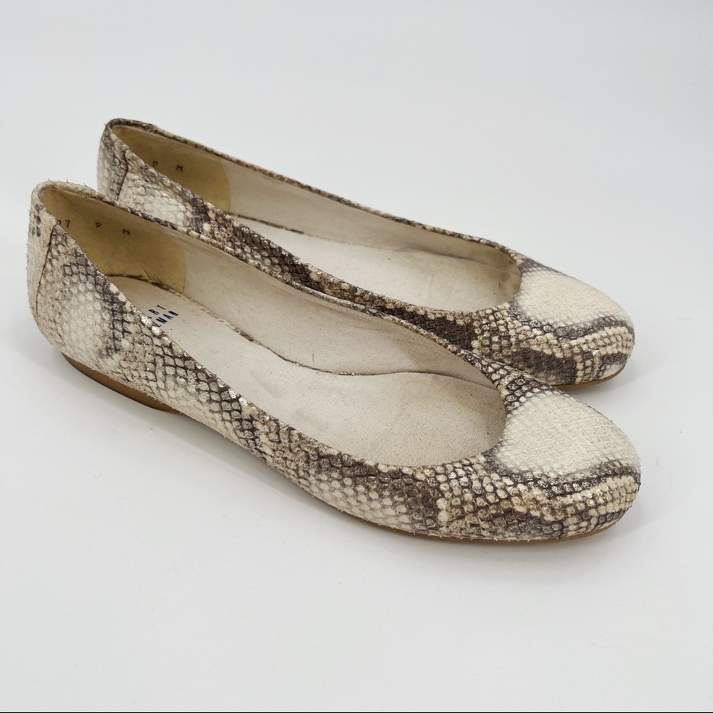 STUART Weitzman snake print rounded toe flats size 9